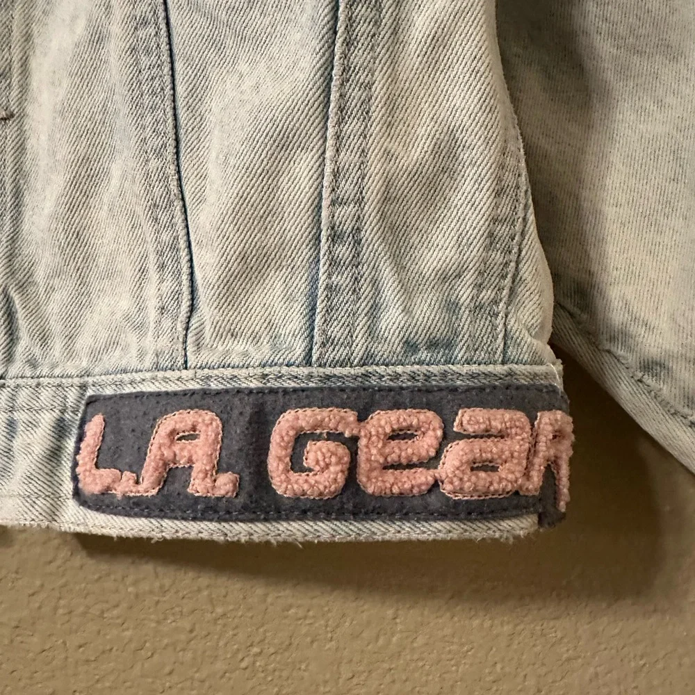 L.A. Gear Light Blue Cropped Denim Jacket - Picture 3 of 10